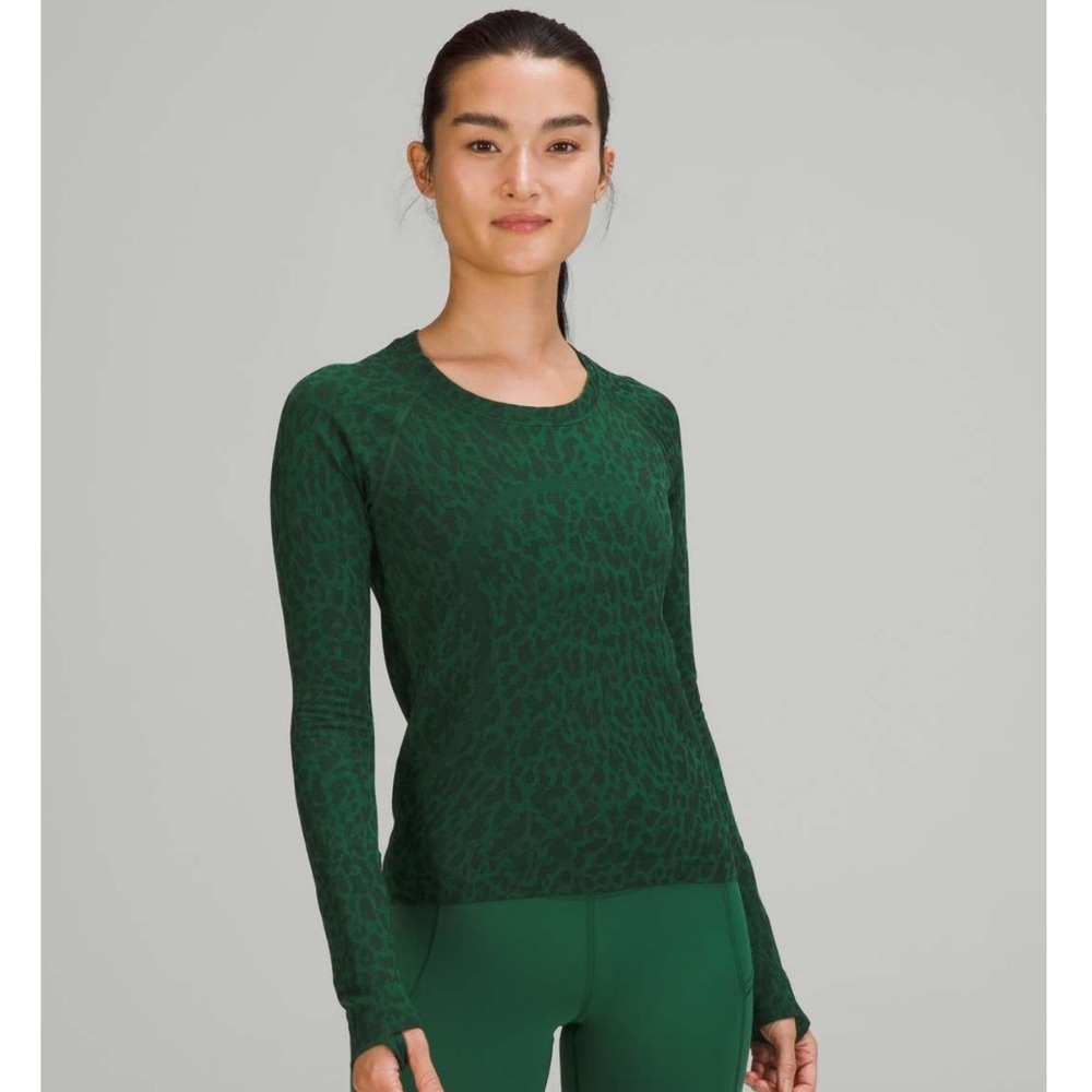 Lululemon Swiftly Tech LS 2.0 Wild Thing Camo Green Size 4 Long Sleeve Shirt